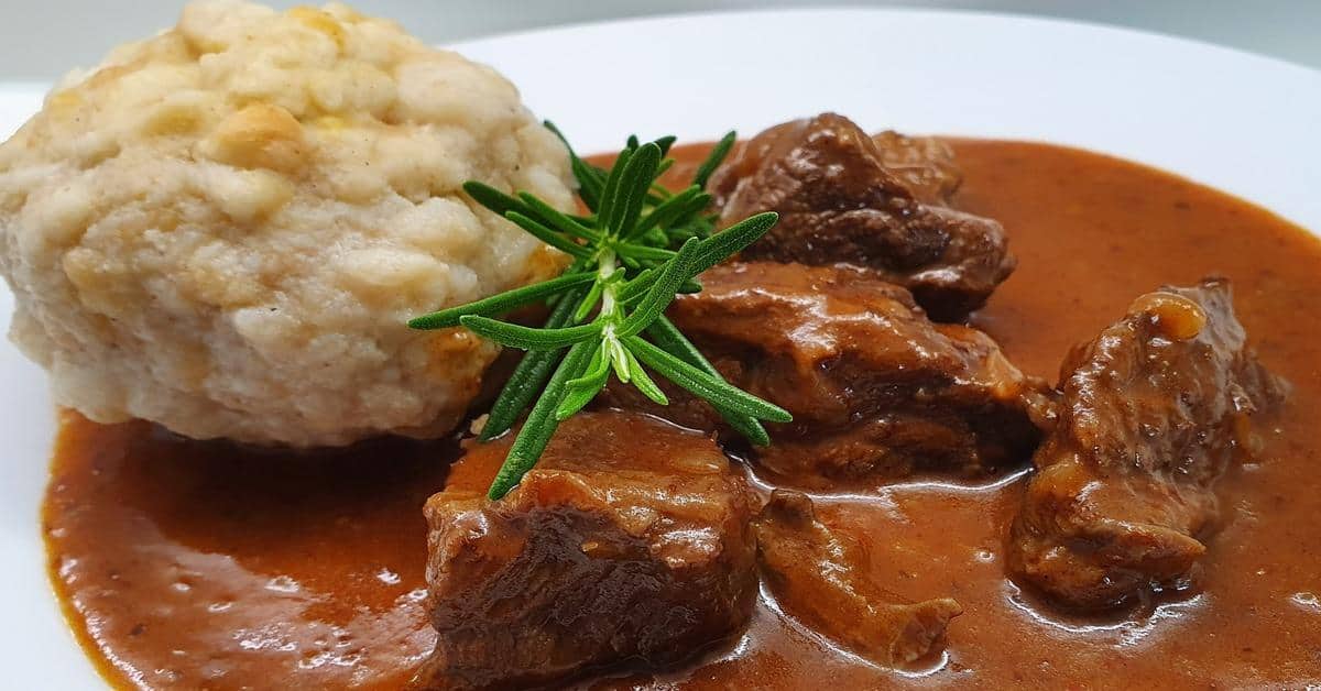 Cooking Techniques for the Perfect Goulash Stew